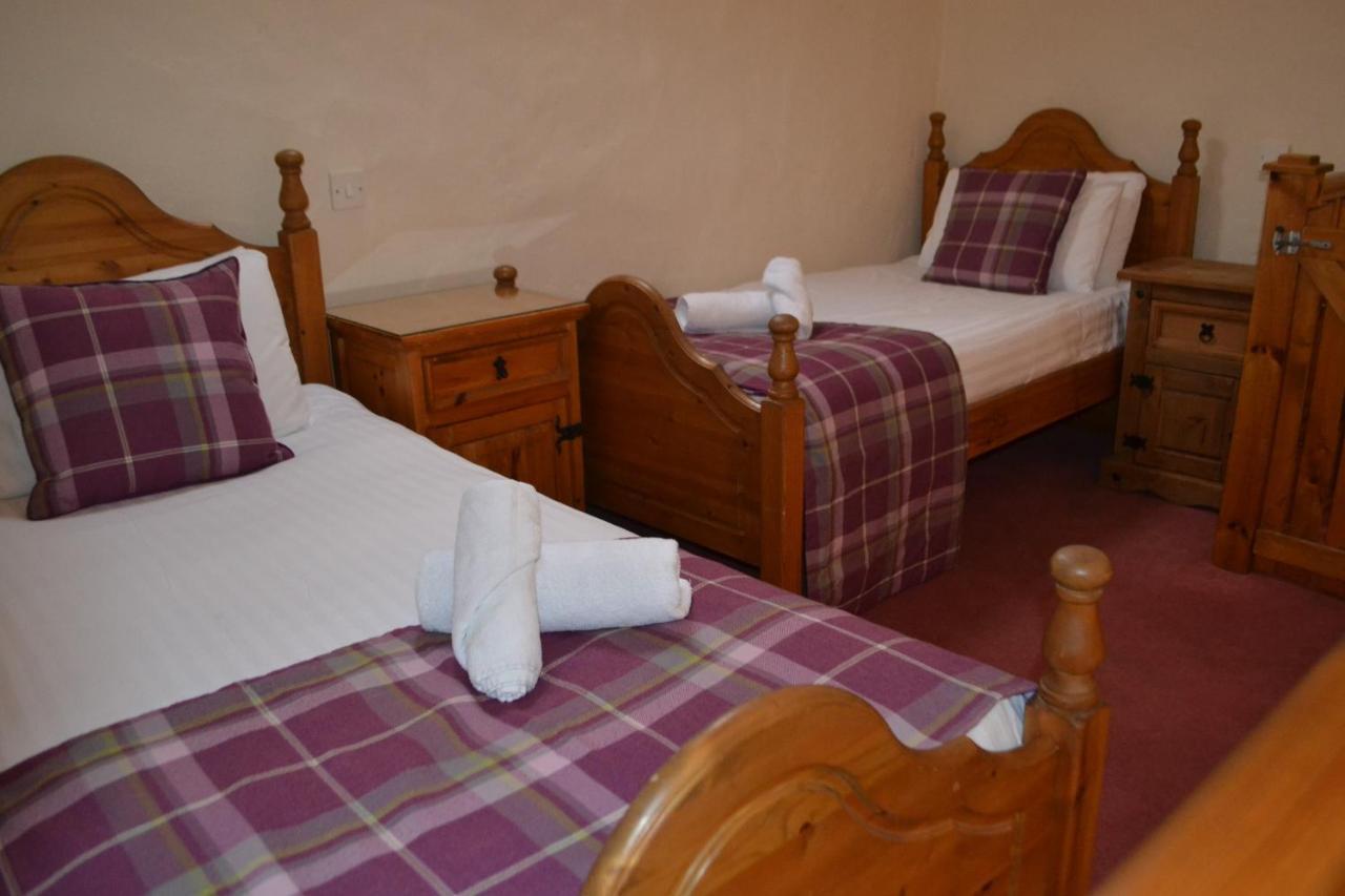 Walsh'S Hotel And Apartments Maghera  Екстериор снимка