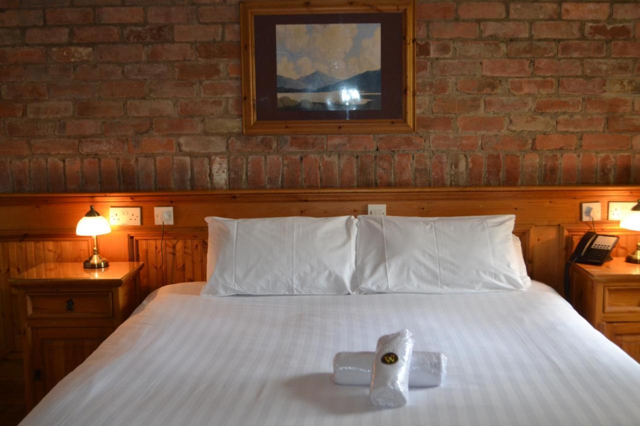 Walsh'S Hotel And Apartments Maghera  Екстериор снимка