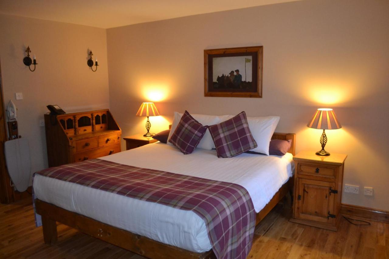 Walsh'S Hotel And Apartments Maghera  Екстериор снимка