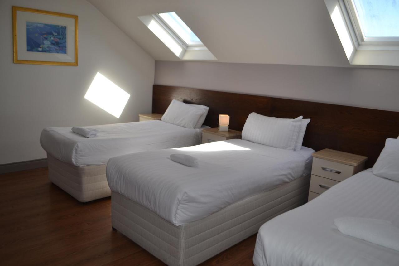 Walsh'S Hotel And Apartments Maghera  Екстериор снимка