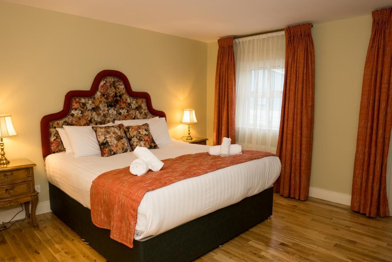 Walsh'S Hotel And Apartments Maghera  Екстериор снимка
